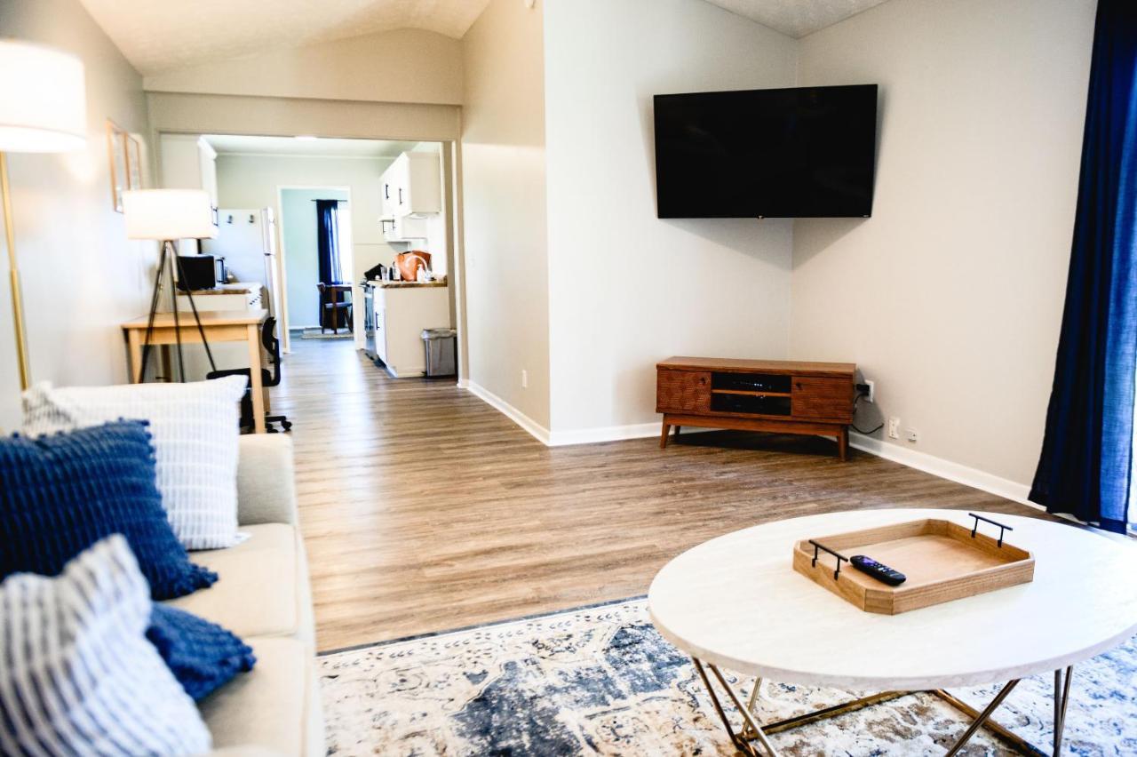 Urban Cottage: Homey & Convenient ฮันติงตัน ภายนอก รูปภาพ