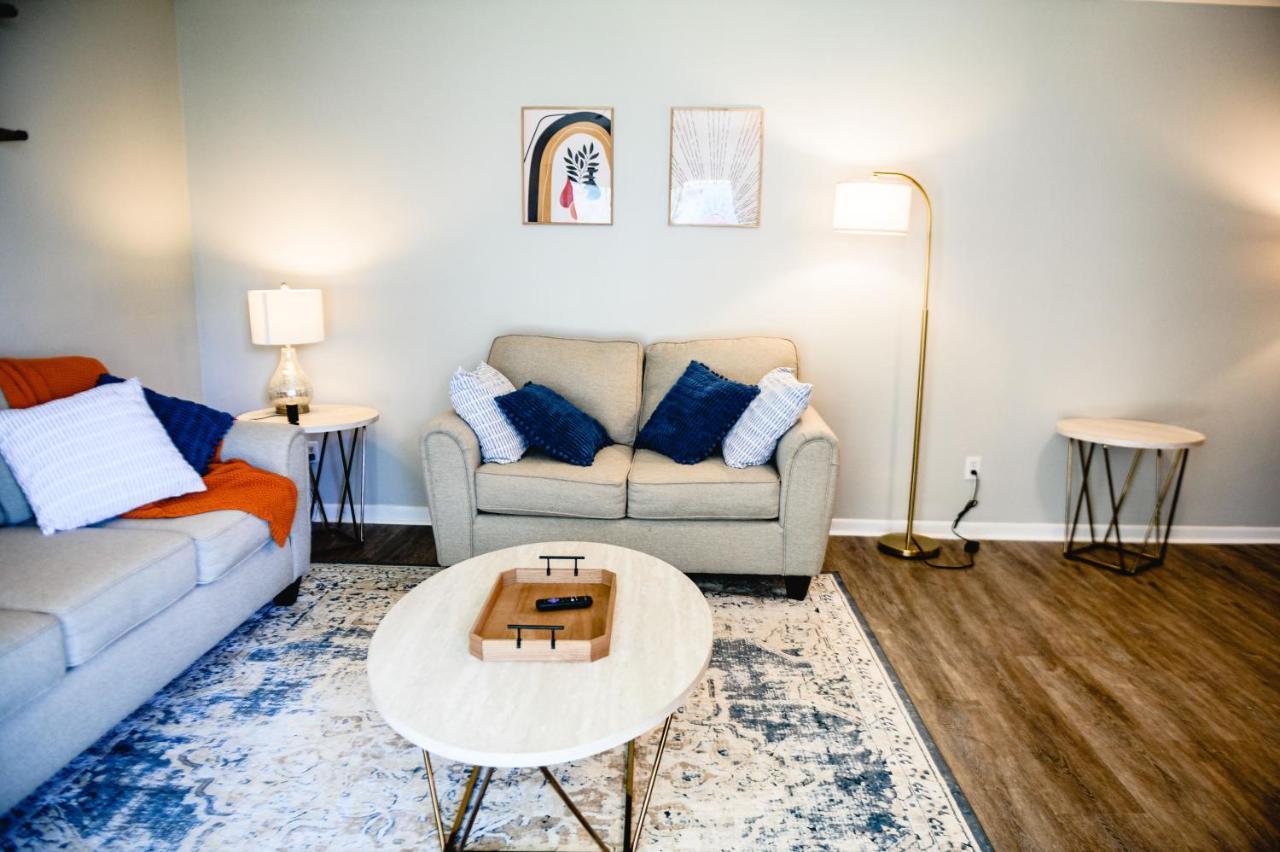 Urban Cottage: Homey & Convenient ฮันติงตัน ภายนอก รูปภาพ